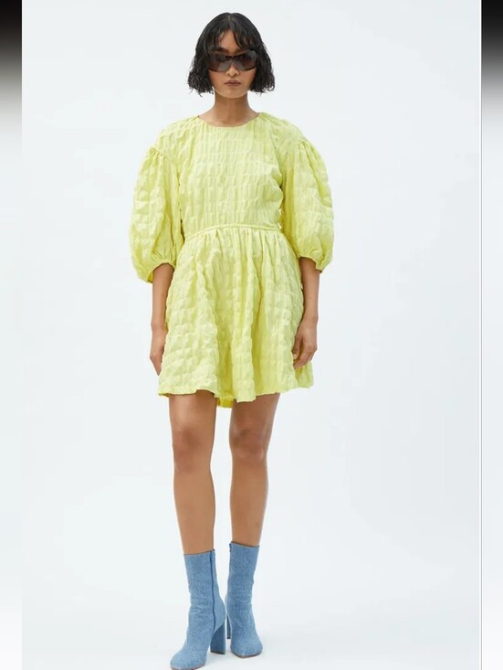 Weekday Dresses & Skirts - Weekday Lolly Dress Size Medium
